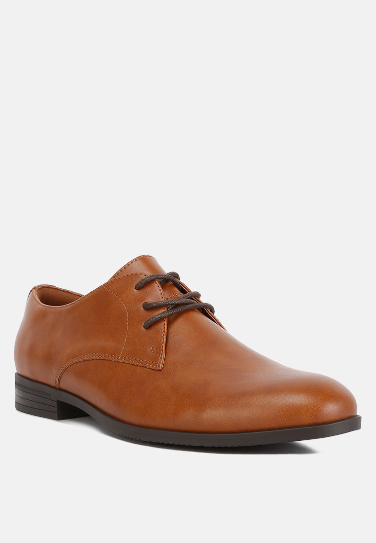 Dark brown Finch men's minimalist derby shoes by London Rag, showcasing sleek leather design and classic lace-up style.