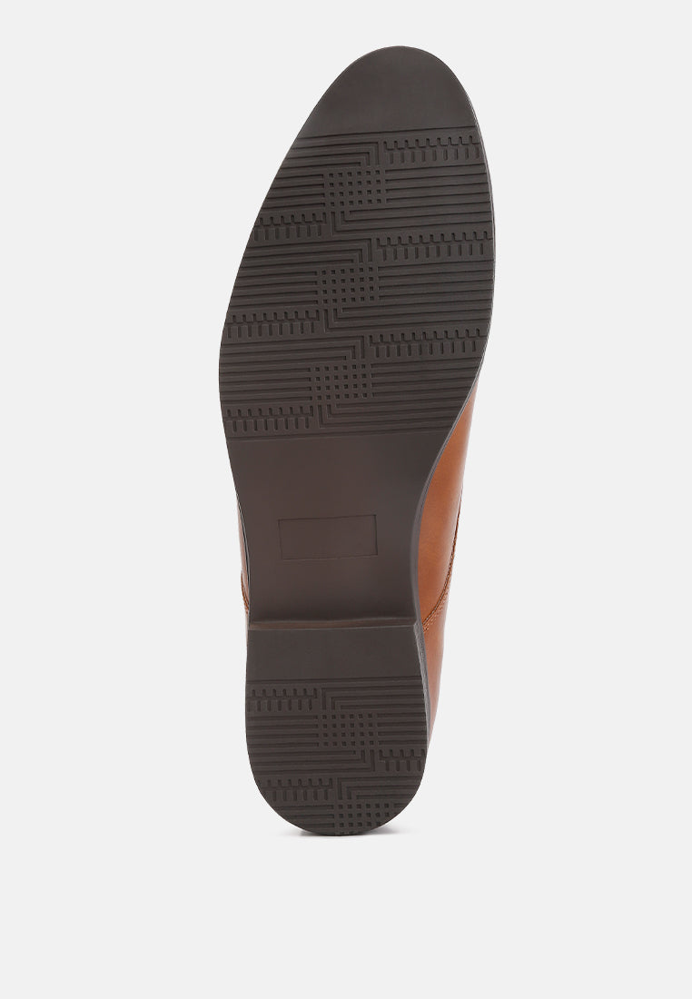 Dark brown Finch men's minimalist derby shoes by London Rag, featuring sleek design and smooth leather finish.